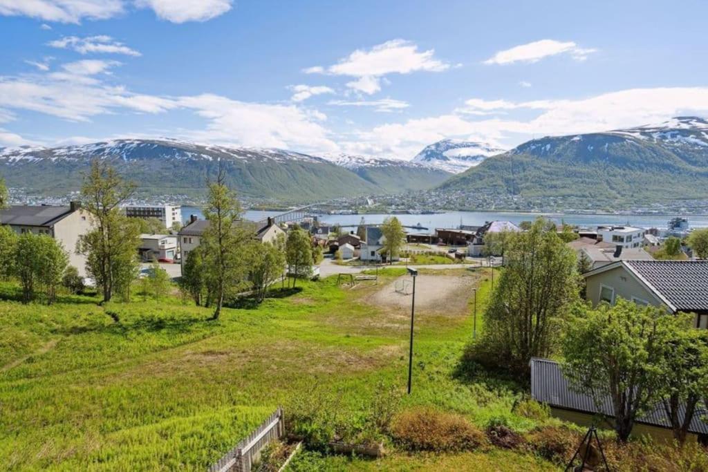 Sea & Mountain View Apartment Tromsø Exterior foto